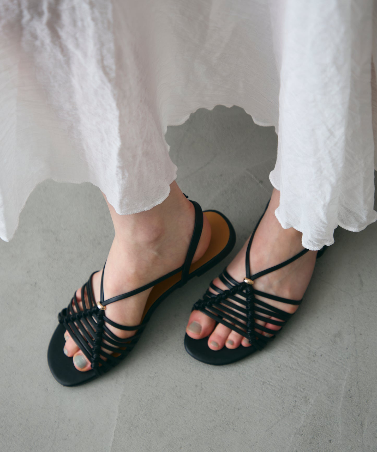 メッシュストラップサンダル