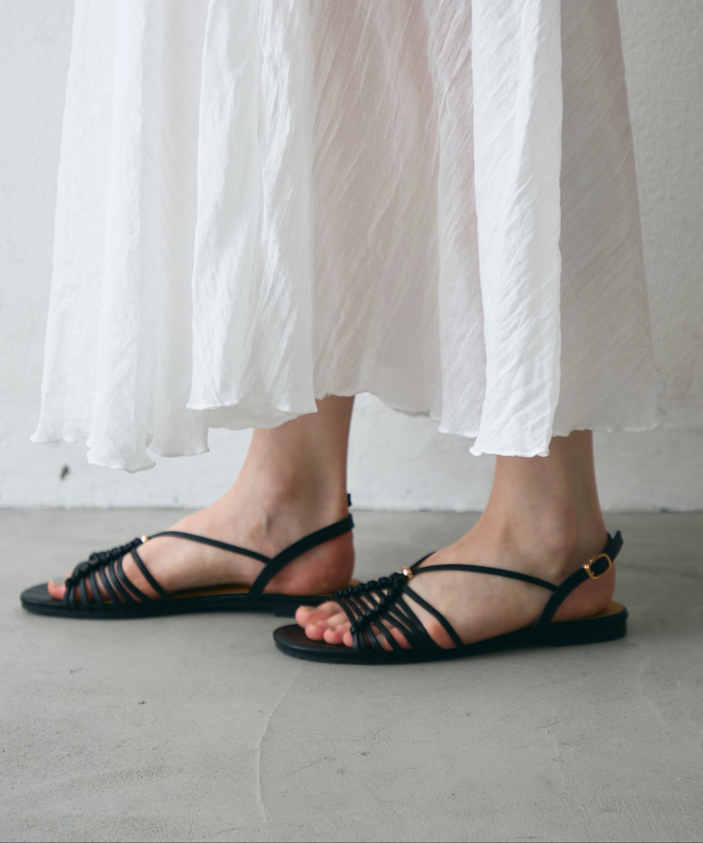 メッシュストラップサンダル