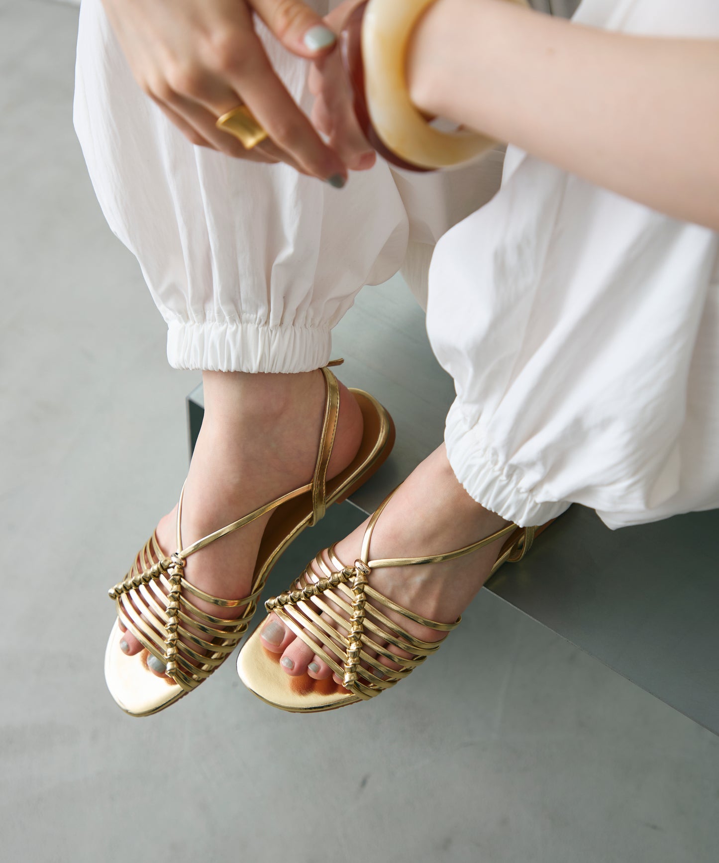 メッシュストラップサンダル