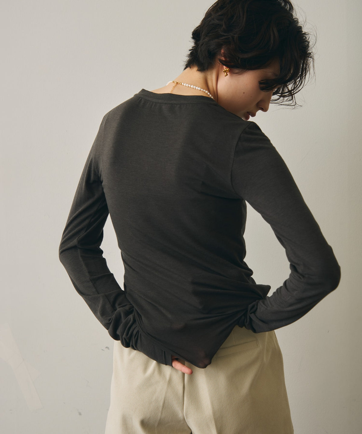 ウール混ラウンドネックロングスリーブTEE