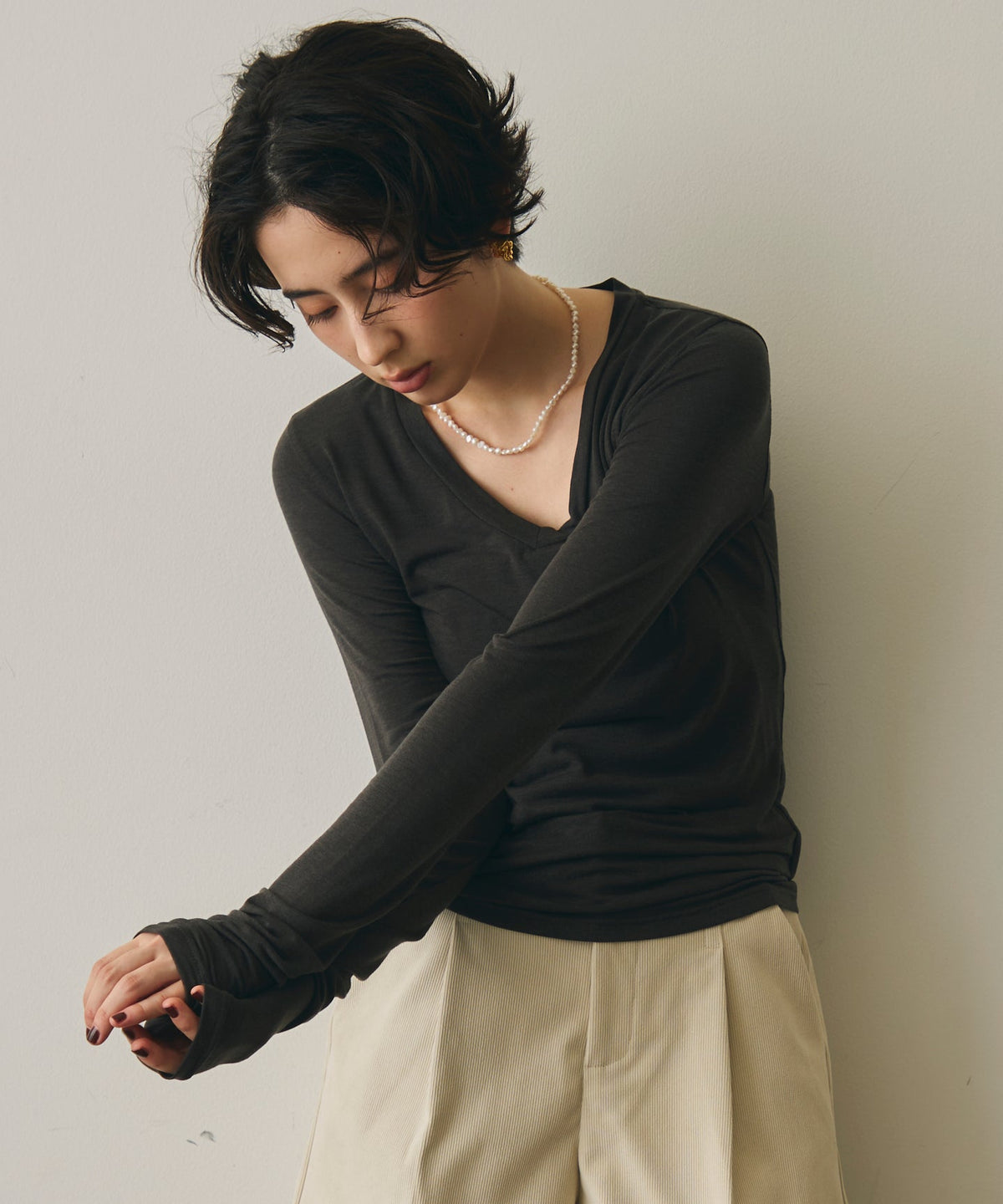 ウール混VネックロングスリーブTEE