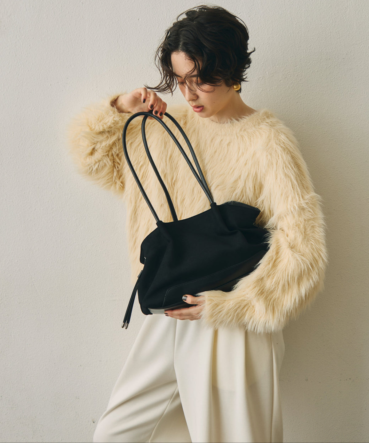 スウェードライクドレープショルダーBag