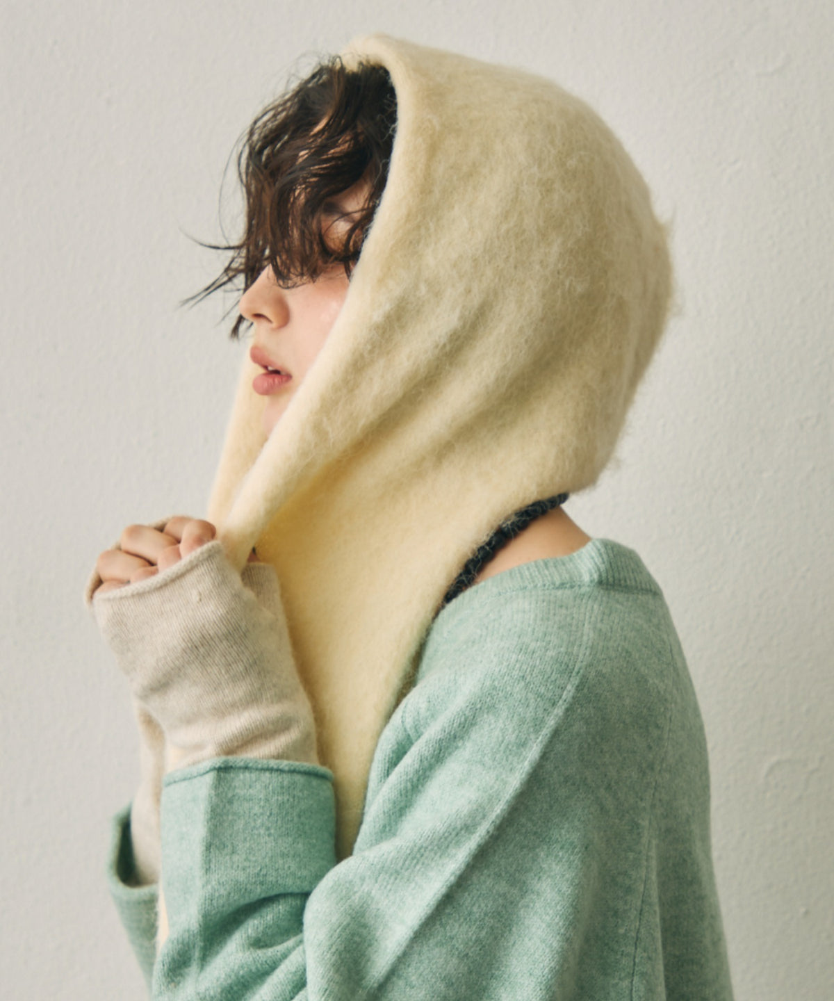 モヘアタッチニットフード付きマフラー