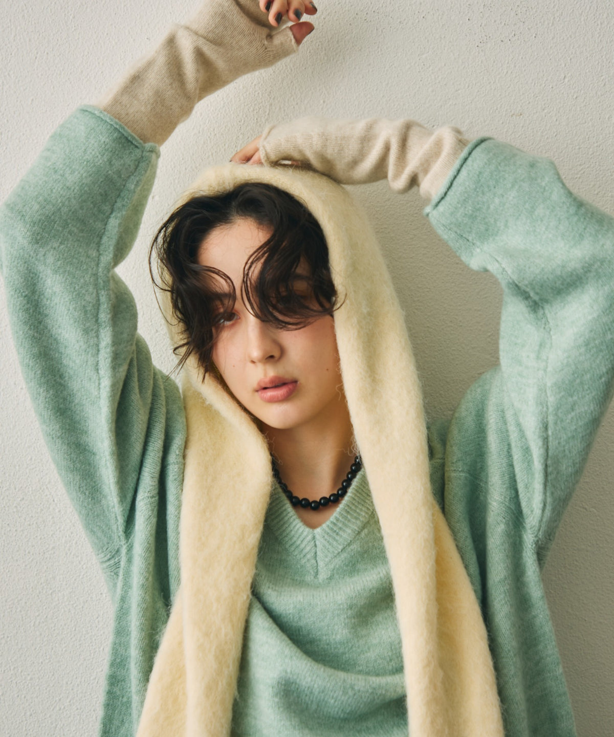モヘアタッチニットフード付きマフラー