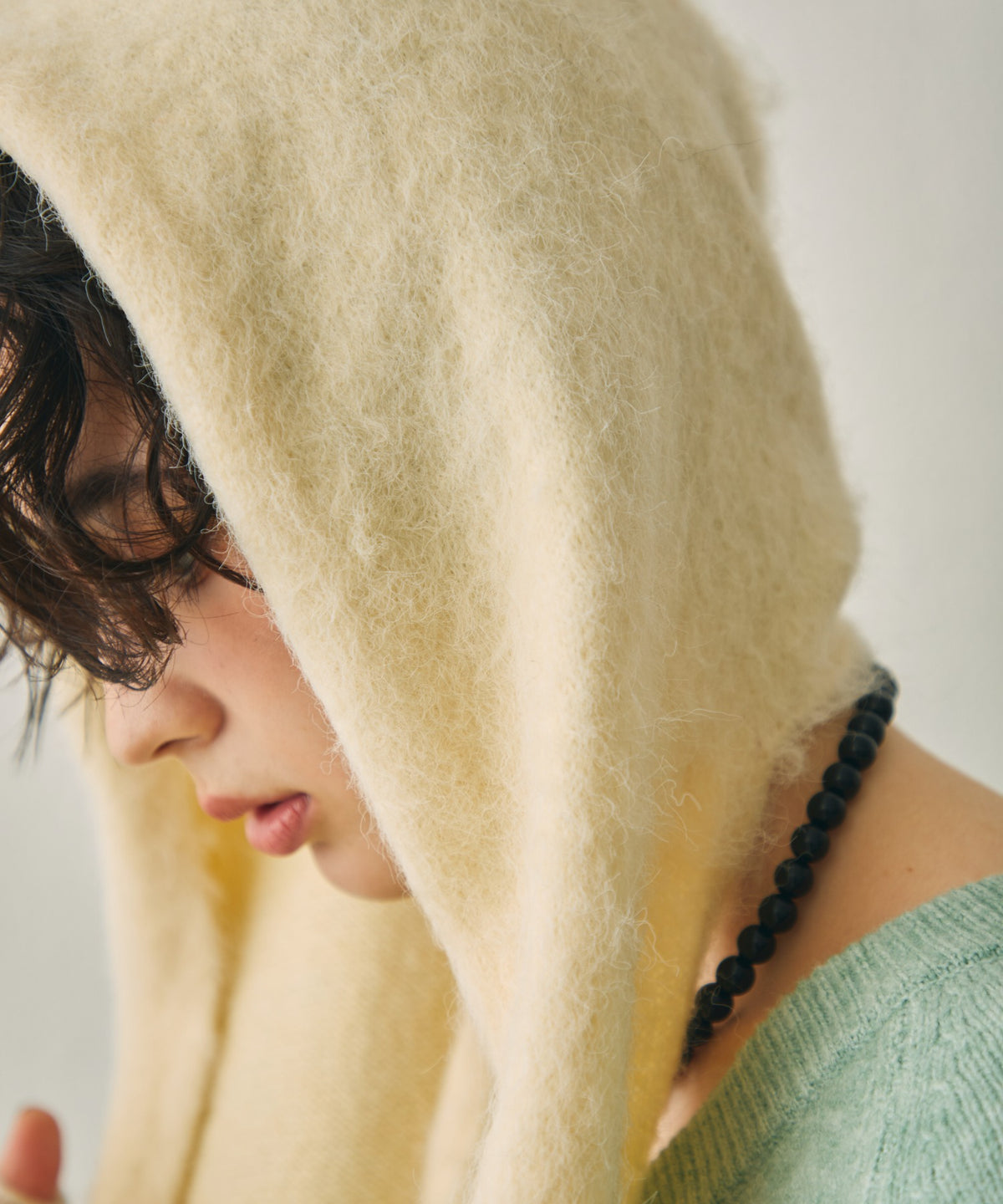 モヘアタッチニットフード付きマフラー